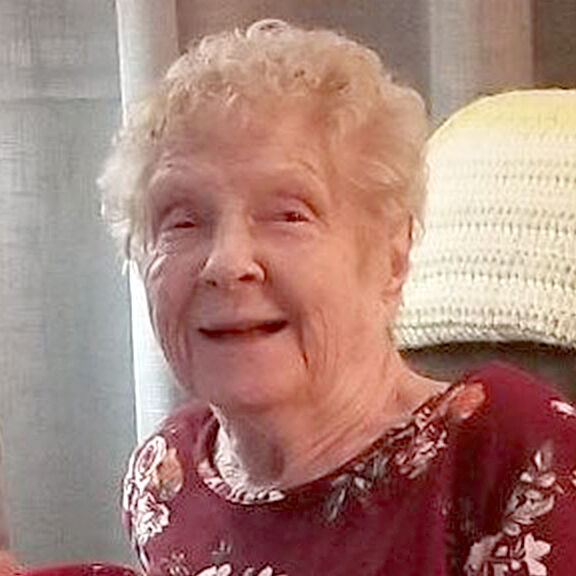 Deems, Helen web.jpg